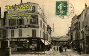 Meaux (Seine-et-Marne) - La Rue du Marché