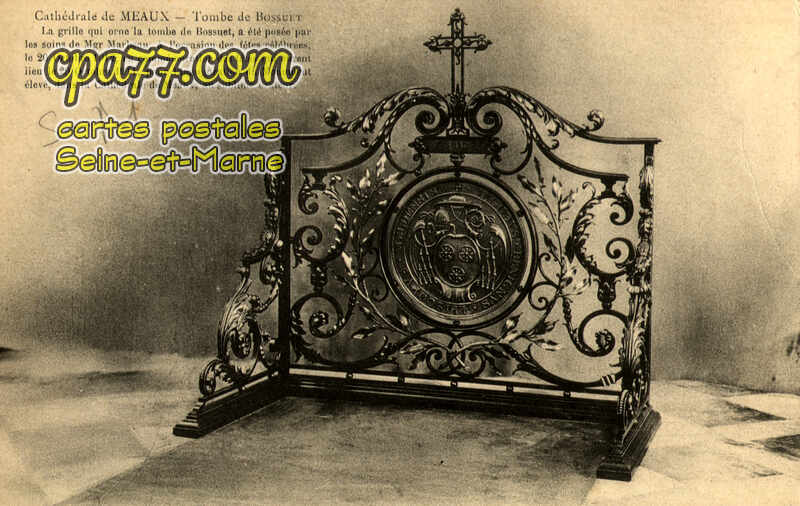 Meaux (Seine-et-Marne) - La grille qui orne la tombe de Bossuet