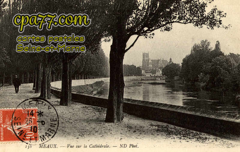 Meaux (Seine-et-Marne) - Vue sur la Cathédrale