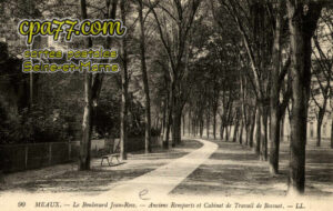 Meaux (Seine-et-Marne) - Le Boulevard Jean Rose – Anciens Remparts et Cabinet de Travail de Bossuet