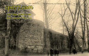 Meaux (Seine-et-Marne) - Les Remparts et le Cabinet de Bossuet