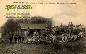 Meaux (Seine-et-Marne) - 4e Hussards – La soupe au 1er Escadron