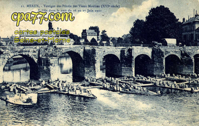 Meaux (Seine-et-Marne) - Vestiges des Pilotis des Vieux Moulins (XVIe siècle) Brûlés dans la nuit du 16 au 17 Juin 1920