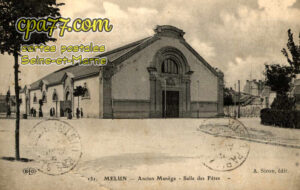 Melun (Seine-et-Marne) - Ancien Manège – Salle des Fêtes