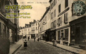Melun (Seine-et-Marne) - La Rue Carnot