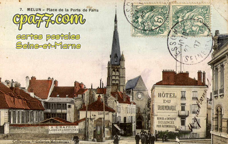 Melun (Seine-et-Marne) - Place de la Porte de Paris
