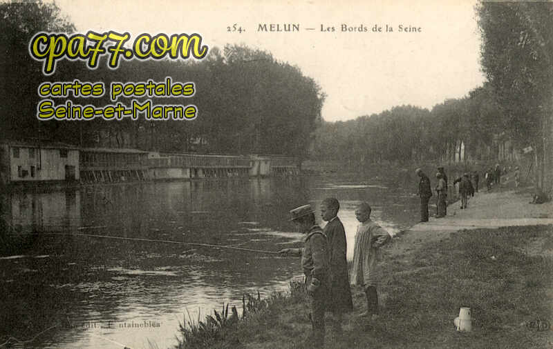 Melun (Seine-et-Marne) - Les Bords de la Seine