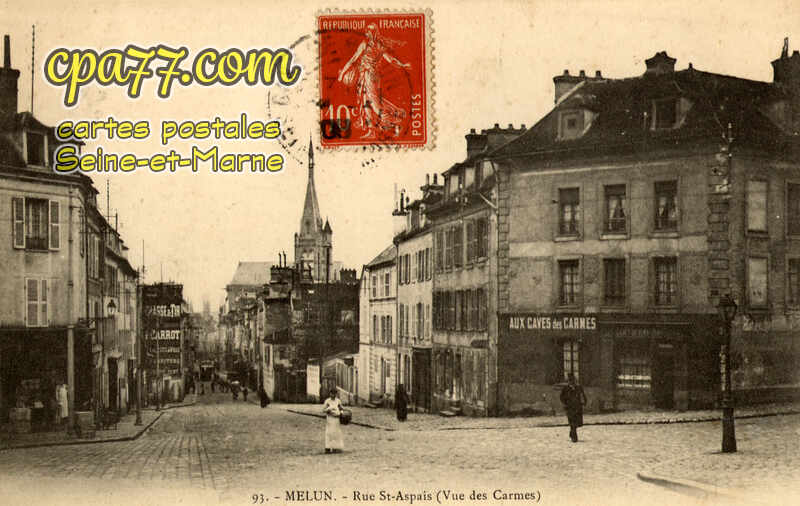 Melun (Seine-et-Marne) - Rue Saint-Aspais (vue des Carmes)