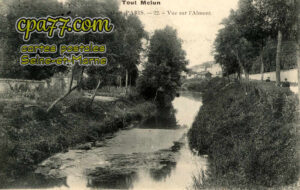 Melun (Seine-et-Marne) - Vue sur l&rsquo;Almont