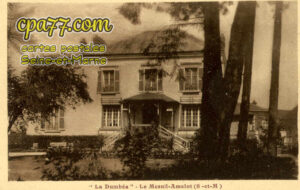 Le Mesnil Amelot (Seine-et-Marne) -  » La Dumbéa « 