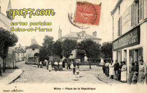 Mitry Mory (Seine-et-Marne) - Place de la République