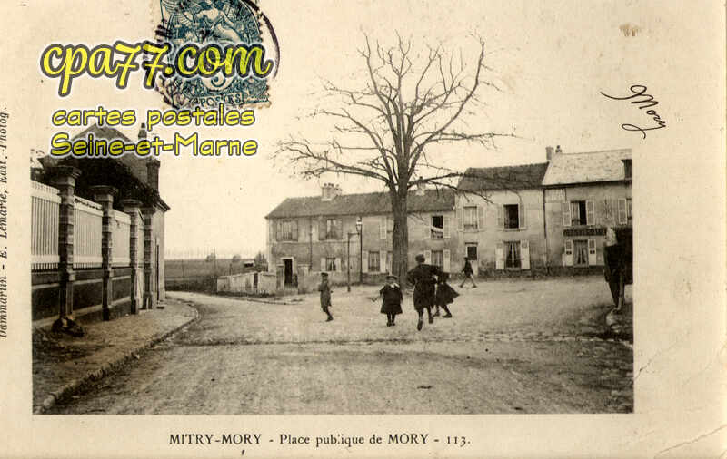 Mitry Mory (Seine-et-Marne) - Place Publique