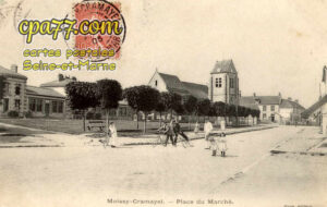 Moissy Cramayel (Seine-et-Marne) - Place du Marché