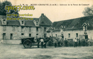 Moissy Cramayel (Seine-et-Marne) - Intérieur de la Ferme de Cramayel