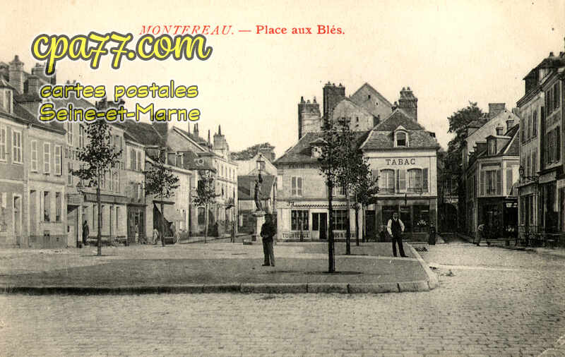 Montereau Fault Yonne (Seine-et-Marne) - Place aux Blés