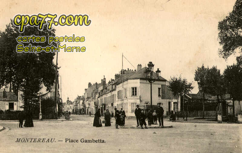 Montereau Fault Yonne (Seine-et-Marne) - Place Gambetta