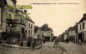 Montigny Lencoup (Seine-et-Marne) - Place de la Fontaine Trudaine