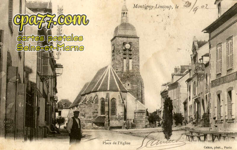 Montigny Lencoup (Seine-et-Marne) - Place de l&rsquo;Eglise