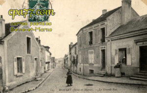 Montry (Seine-et-Marne) - La Grande Rue