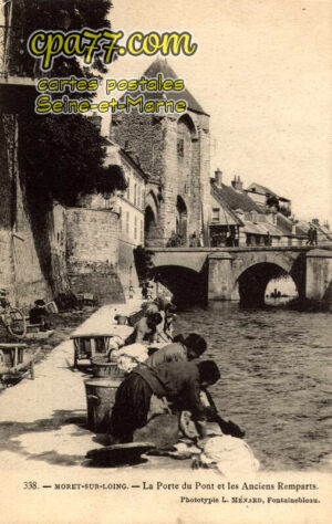 Moret Sur Loing (Seine-et-Marne) - La Porte du Pont et les Anciens Remparts