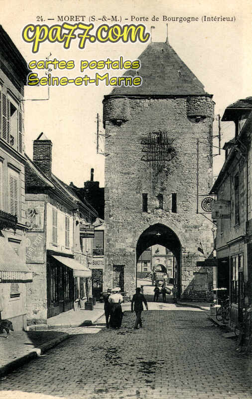 Moret Sur Loing (Seine-et-Marne) - Porte de Bourgogne (intérieur)