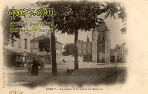 Moret Sur Loing (Seine-et-Marne) - La place et la porte de Samois