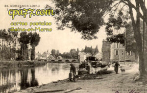 Moret Sur Loing (Seine-et-Marne) - Le Loing vers le port