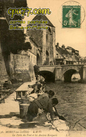 Moret Sur Loing (Seine-et-Marne) - La Porte du Pont et les Anciens Remparts