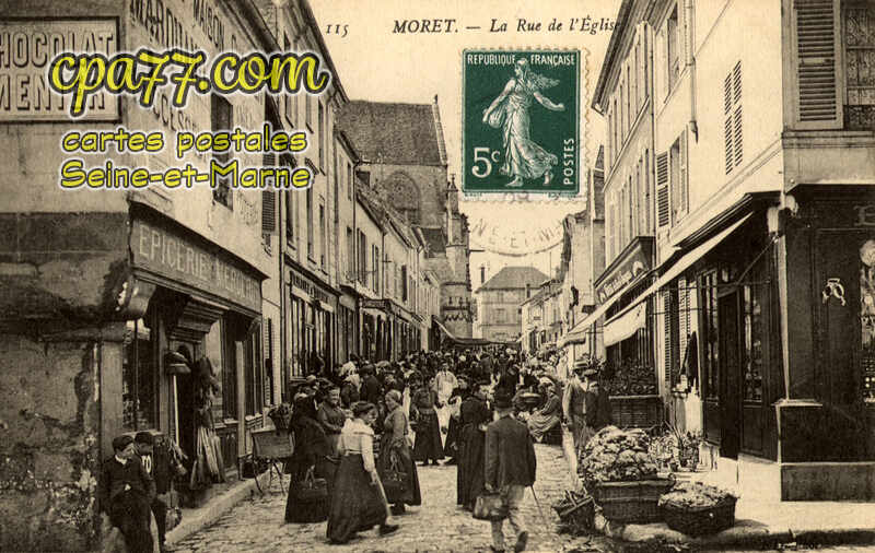 Moret Sur Loing (Seine-et-Marne) - La Rue de l&rsquo;Eglise