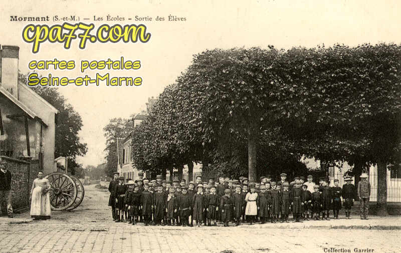 Mormant (Seine-et-Marne) - Les Ecoles – Sortie des Elèves