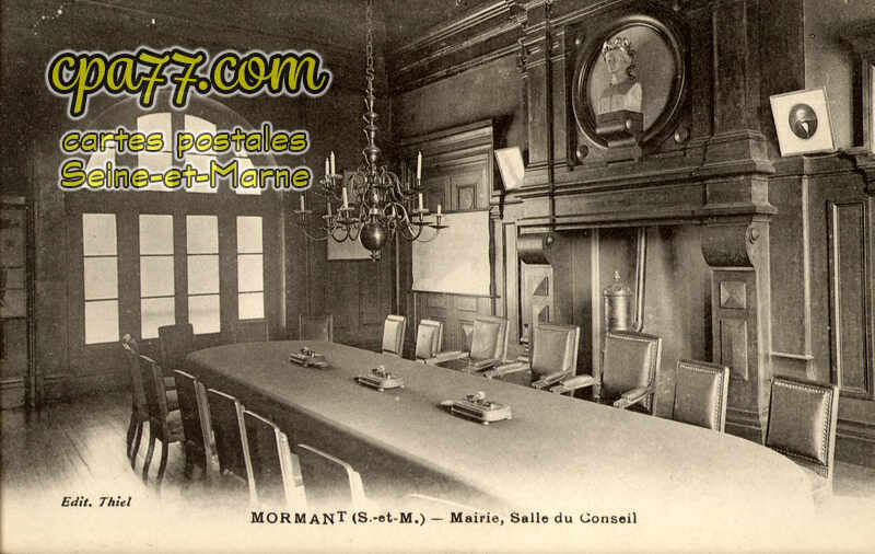 Mormant (Seine-et-Marne) - Mairie, salle du Conseil