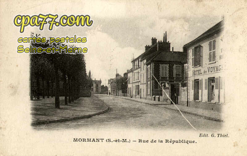 Mormant (Seine-et-Marne) - Rue de la République