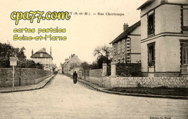 Mormant (Seine-et-Marne) - Rue Chertemps