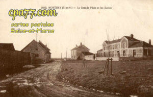 Mortery (Seine-et-Marne) - La Grande Place et les Ecoles (en l&rsquo;état)