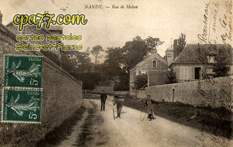 Nandy (Seine-et-Marne) - Rue de Melun