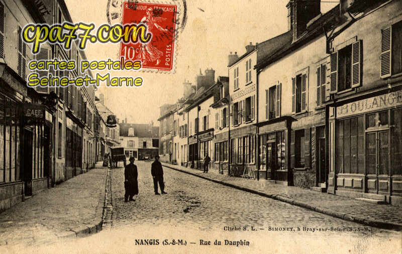 Nangis (Seine-et-Marne) - Rue du Dauphin