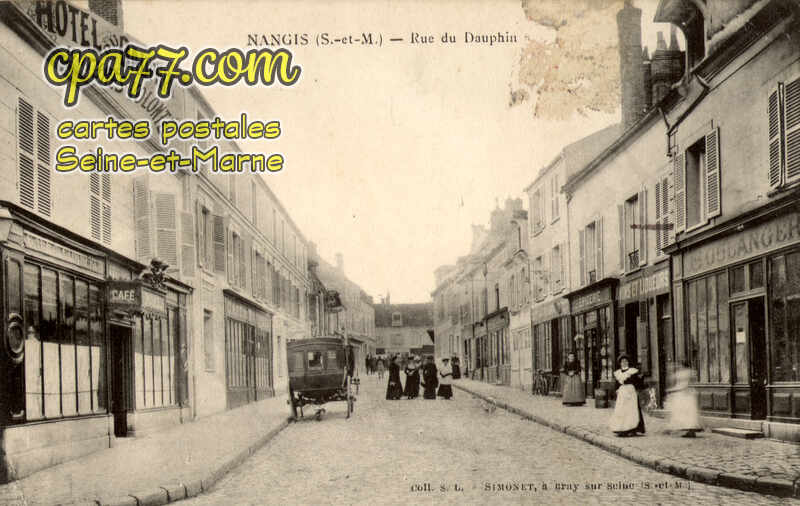 Nangis (Seine-et-Marne) - Rue du Dauphin