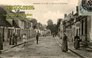 Nangis (Seine-et-Marne) - Rue de la République