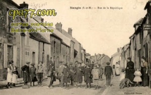 Nangis (Seine-et-Marne) - Rue de la République