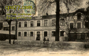 Nangis (Seine-et-Marne) - Les Ecoles