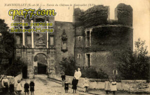 Nantouillet (Seine-et-Marne) - Entrée du Château (XVIe siècle)