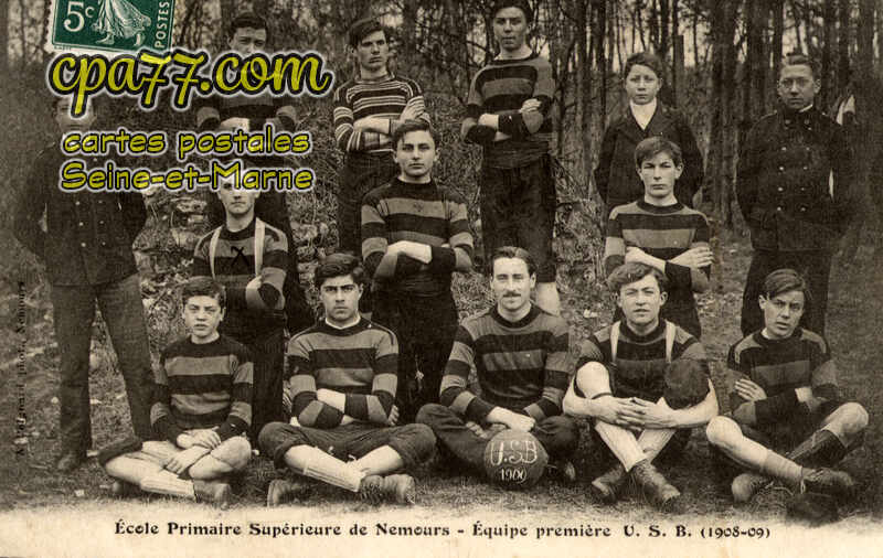 Nemours (Seine-et-Marne) - Ecole Primaire Supérieure de Nemours – Equipe primaire U.S.B. (1911-1912)