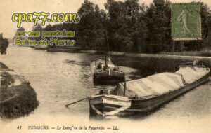 Nemours (Seine-et-Marne) - Le Loing vu de la Passerelle