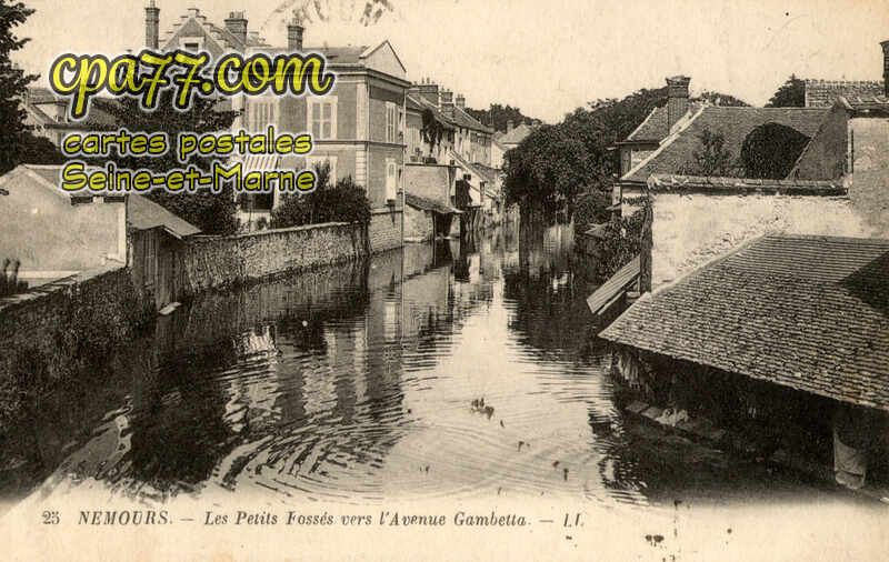 Nemours (Seine-et-Marne) - Les Petits Fossés vers l&rsquo;Avenue Gambetta