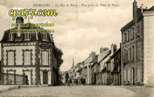 Nemours (Seine-et-Marne) - La Rue de Paris – Vue prise du Pont de Paris