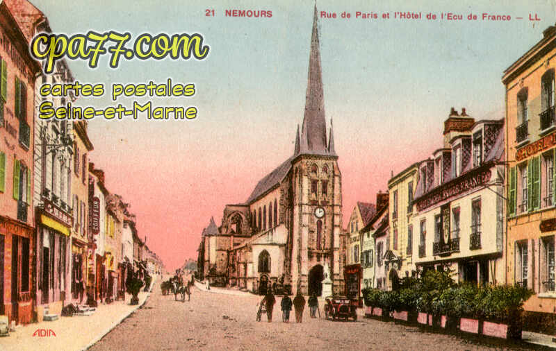 Nemours (Seine-et-Marne) - Rue de Paris et l&rsquo;Hôtel de l&rsquo;Ecu de France