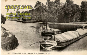 Nemours (Seine-et-Marne) - Le Loing vu de la Passerelle