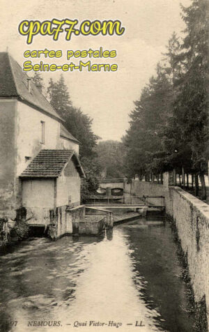 Nemours (Seine-et-Marne) - Quai Victor Hugo