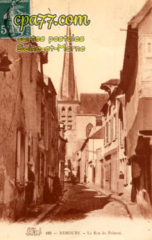 Nemours (Seine-et-Marne) - La Rue du Prieuré