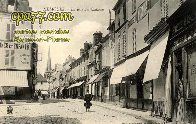 Nemours (Seine-et-Marne) - La Rue du Château